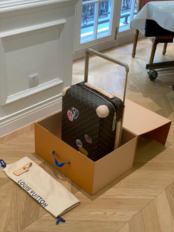 Louis Vuitton Horizon 55