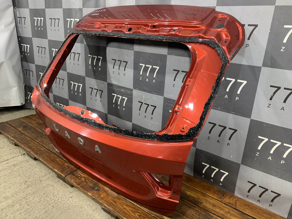 Крышка багажника LADA Vesta SW 15-нв Б/У Оригинал 8450102347