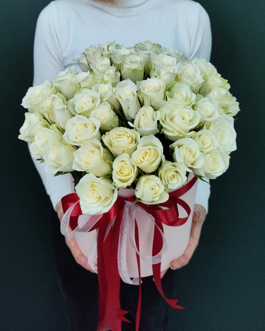 Роза белая,51 шт в коробке(00105)