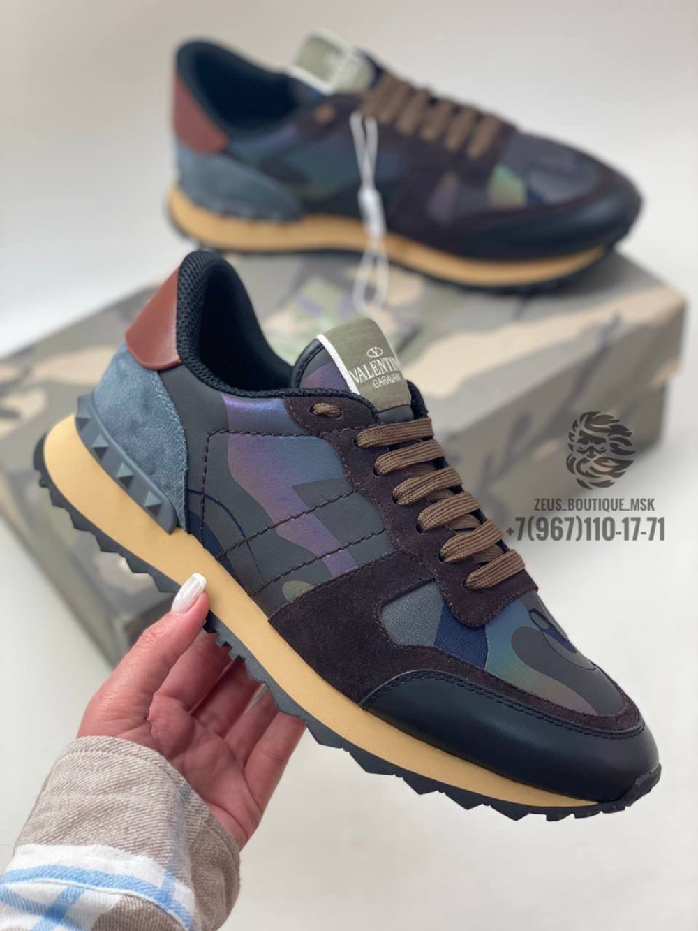 Кроссовки Valentino