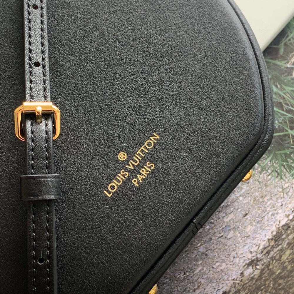 Louis Vuitton Petite Boite Chapeau