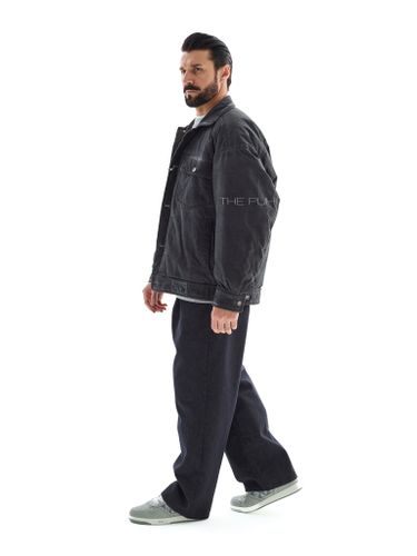 Графитовый пуховик на пуговицах с эффектом варки