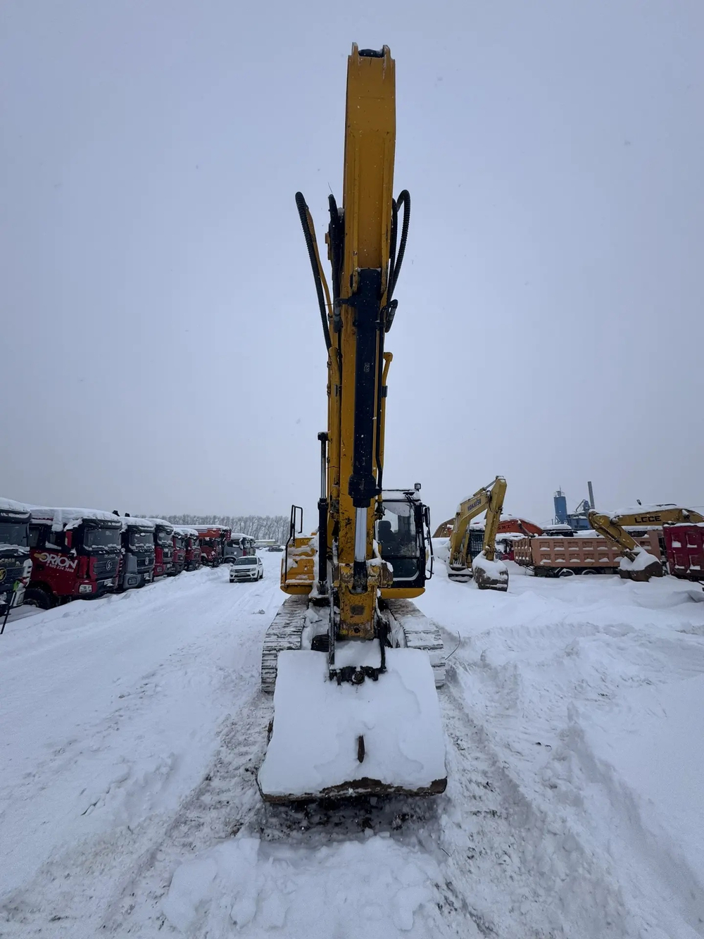 JCB JS 205 Экскаватор JS 205NLC	(Дизельный, 5,9 л, 140 л.с., АТ)