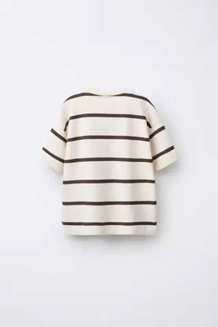 ZARA КОМПЛЕКТ ИЗ ФУТБОЛКИ И ШОРТОВ В ПОЛОСКУ, ЭКРЮ/КОРИЧНЕВЫЙ