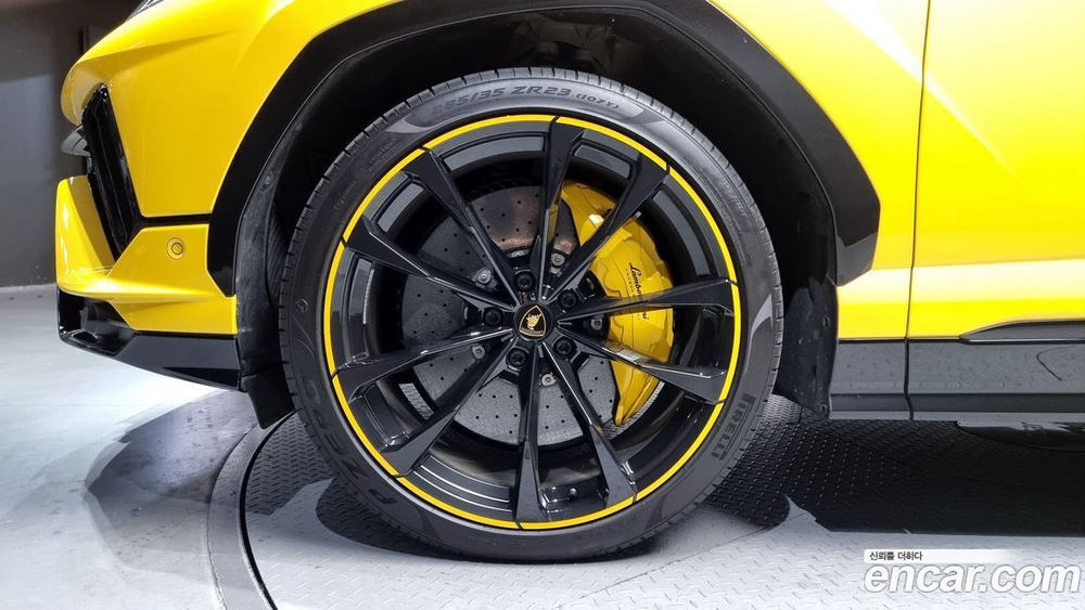Lamborghini Urus 4.0 V8 S (10.2023)