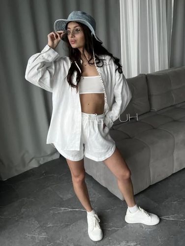 Летний женский костюм из льна с шортами