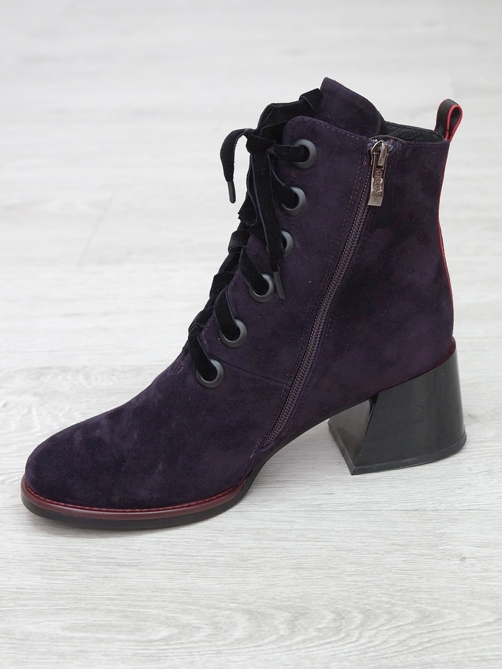 Ботинки женские зимние