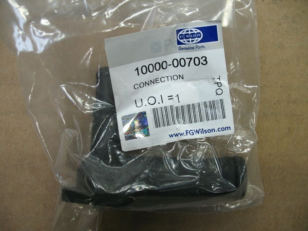 Патрубок водяной помпы в сборе с сальниками / CONNECTION АРТ: 10000-00703