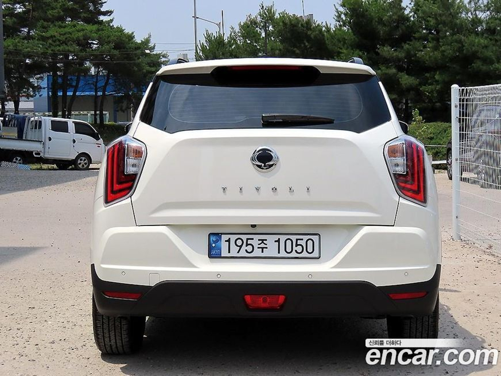 KG Mobility (Ssangyong) Very New Tivoli Бензин 1.5 2WD (05.2023)