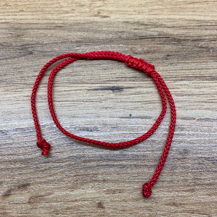 Браслет-фенечка Красная нить крученая