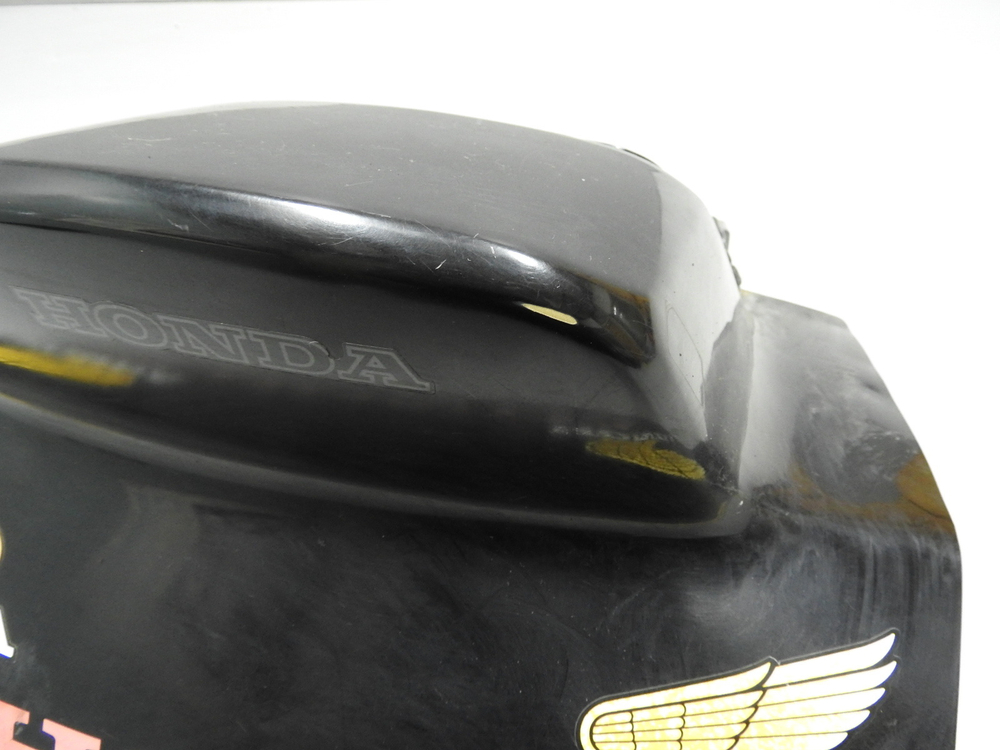 пластик задний верхний Honda PC800 RC34 77210-MR5