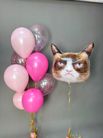 Шары воздушные на день рождения с гелием «Угрюмый кот» с фонтаном в розовых цветах