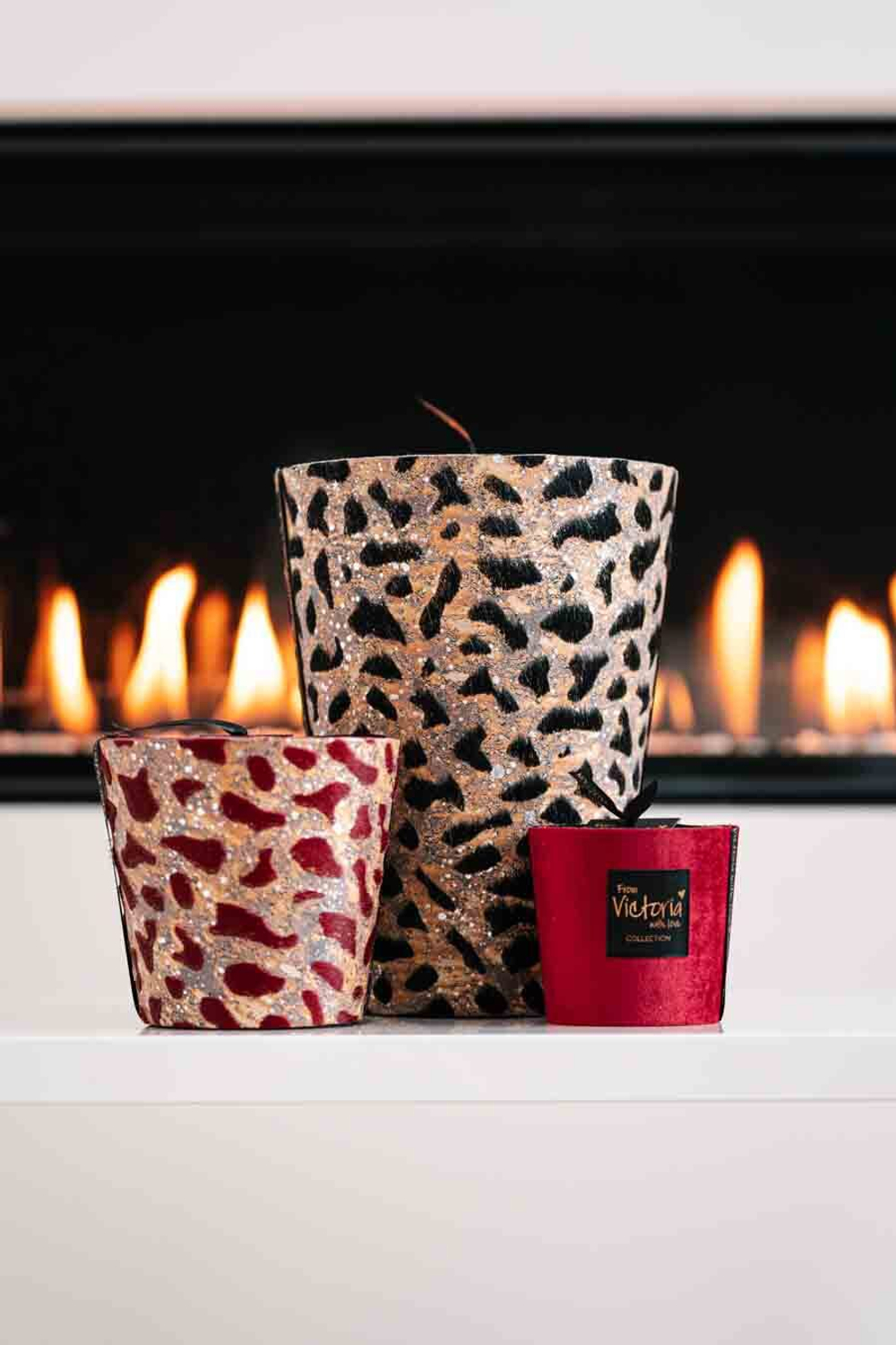 Свеча ароматическая 400г Victoria with Love Velvet red