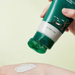 Round lab Pine Cica Deep Pore Clay Mask Cleanser 150ml