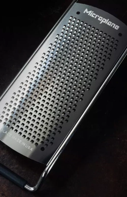 Microplane - Мелкая терка для гурманов / артикул   45004  / GTIN 098399450049