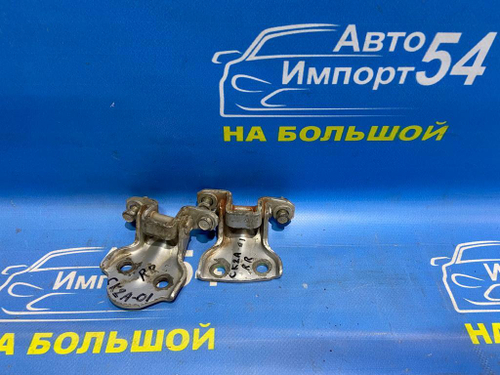 Петля двери задней правой MITSUBISHI LANCER 2000