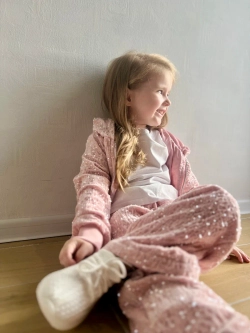 Костюм спортивный велюровый с пайетками