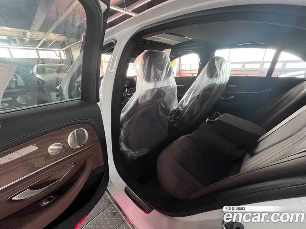 Mercedes-Benz E-Class W213 E300e 4MATIC Exclusive (06.2023)