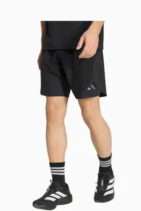 Шорты adidas Real Madrid 25/26 Tiro Travel - черный