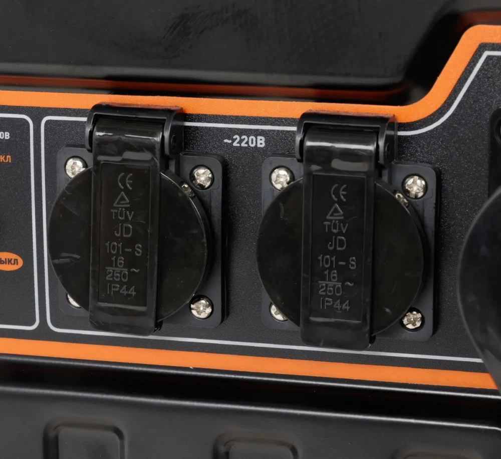 Бензиновый генератор CARVER PPG- 8000E