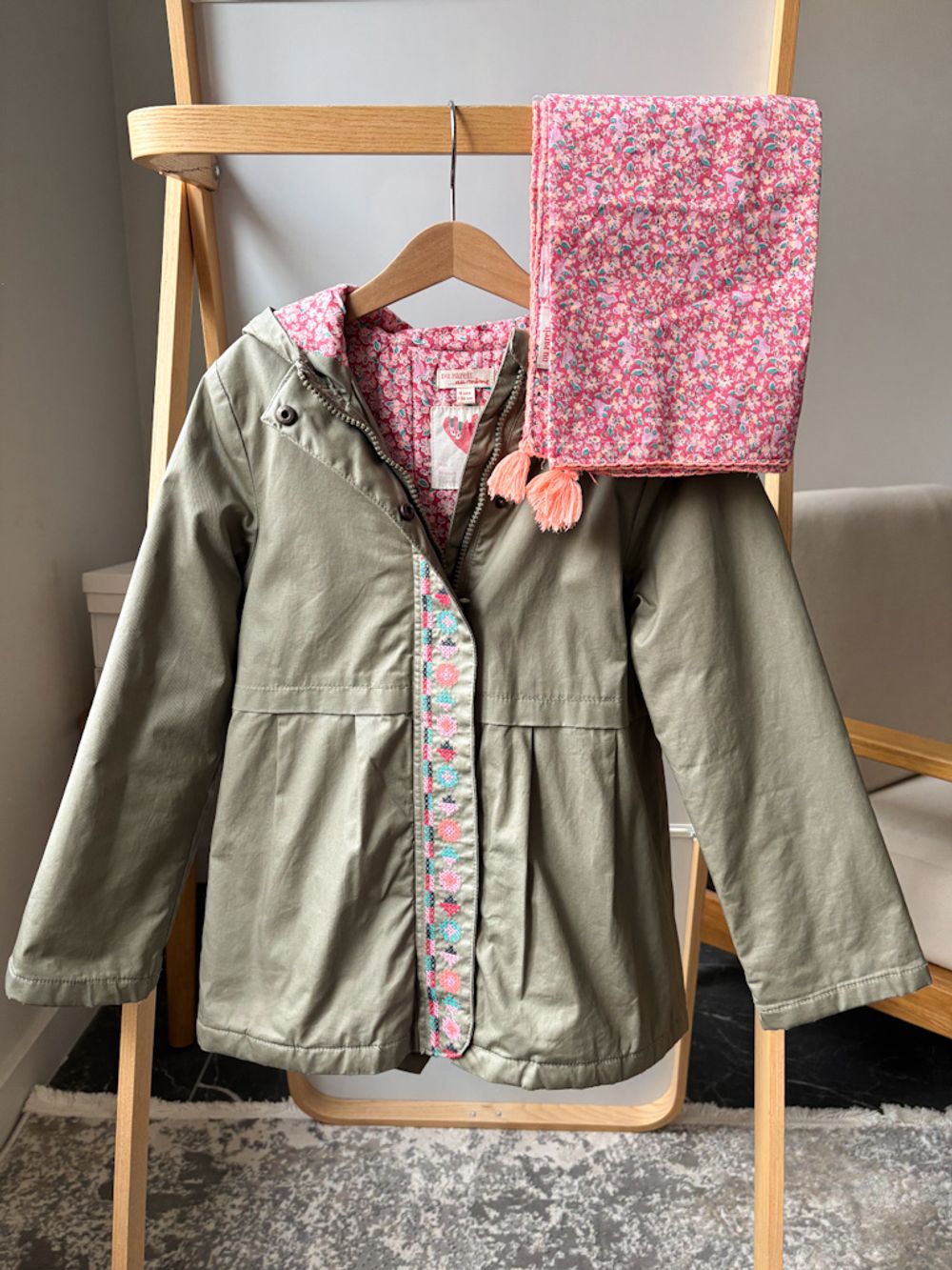 Куртка с косынкой Du Pareil au Meme , 128