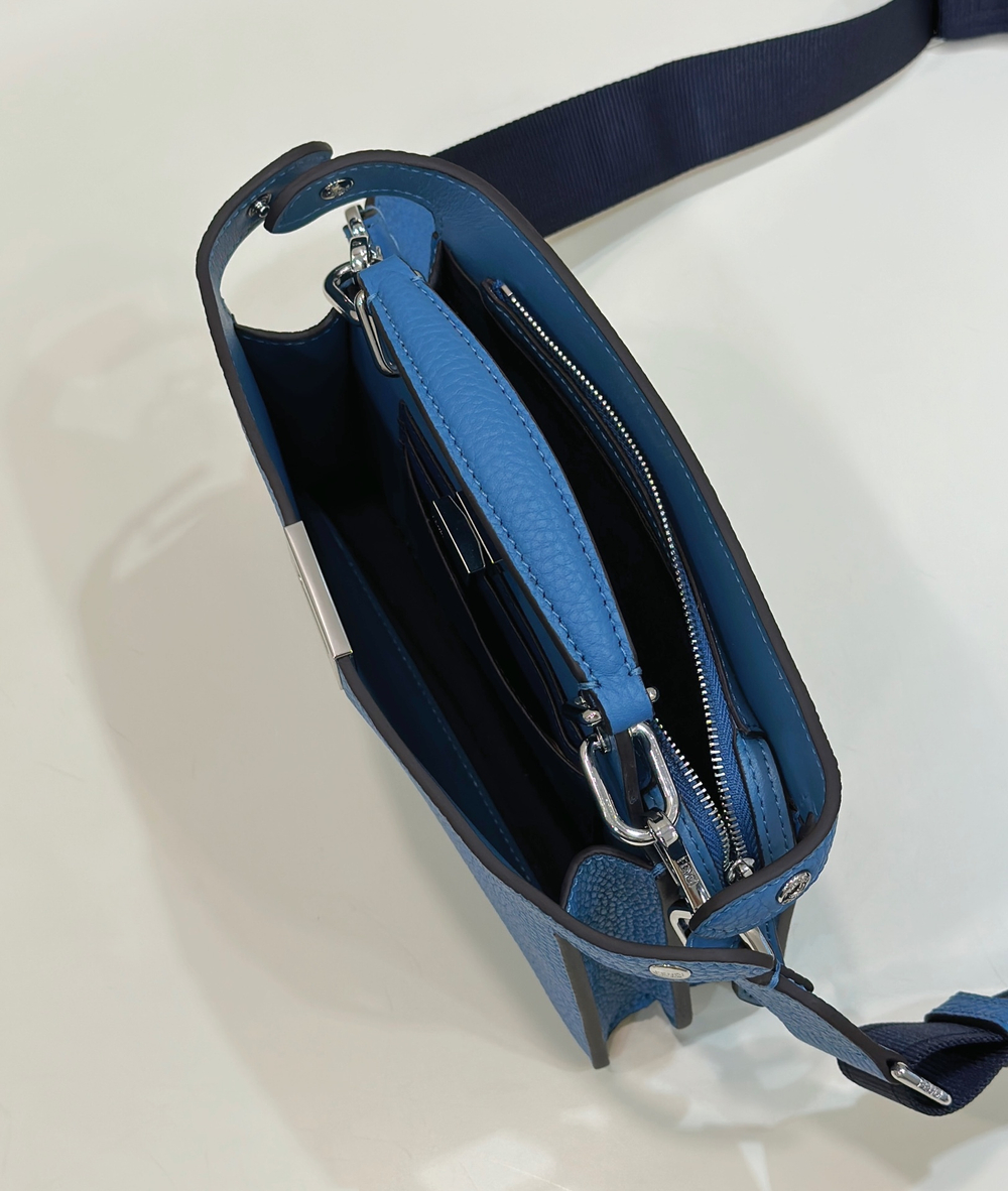 Fendi Peekaboo ISeeU XCross 23 cm
