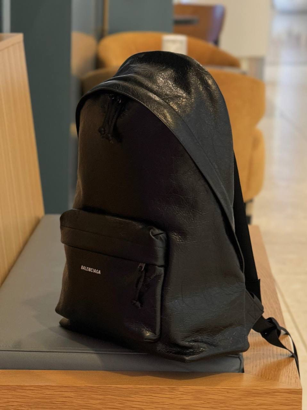 Рюкзак Yves Saint Laurent