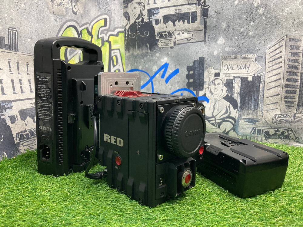 RED Epic Dragon 6 Canon EF