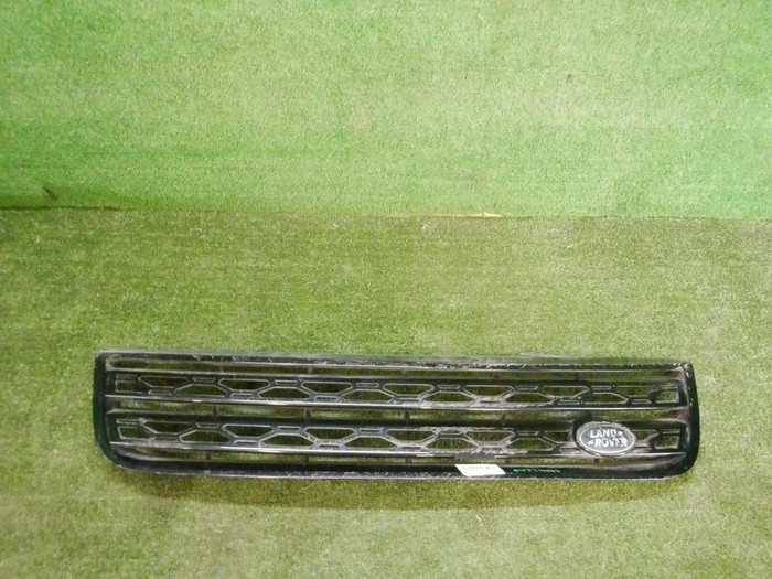 Решетка радиатора Land-Rover Discovery 5 L462 (2016-2021)