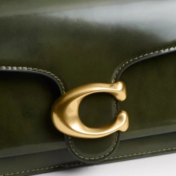 COACH СУМКА ЧЕРЕЗ ПЛЕЧО TABBY 26, ОЛИВКОВЫЙ