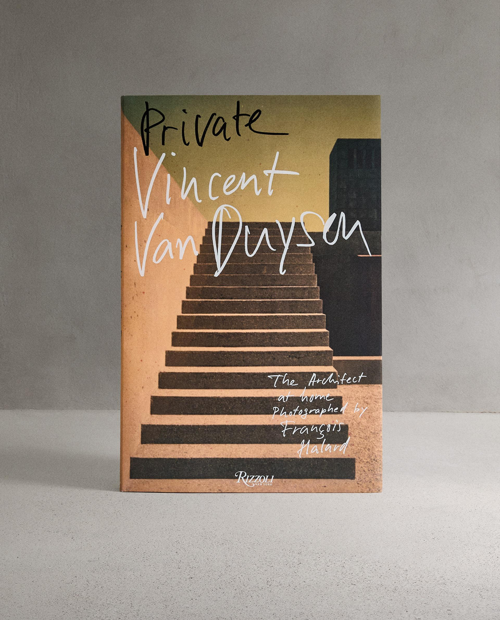 Vincent Van Duysen: Private. Альбом об интерьерах архитектора (на английском языке)