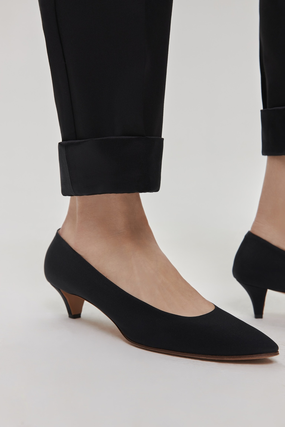 Брюки с отворотами (Просто идеальные брюки), черные