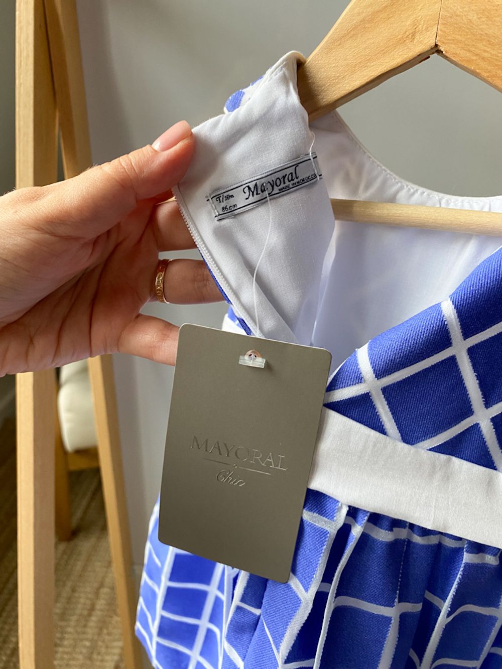 Новое платье из вискозы Mayoral, 86