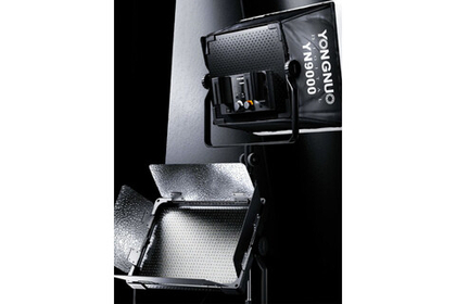 Светодиодный осветитель Yongnuo YN-9000 LED 3200-5600K