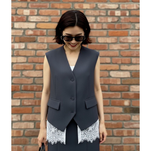 Женский жилет