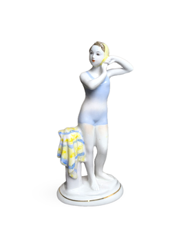&&& Фарфоровая статуэтка "Юная купальщица" (ЛФЗ) 1950 - 1960 гг.