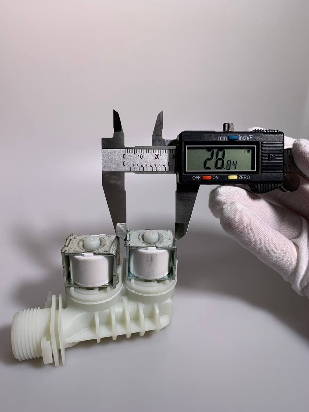 Клапан заливной для стиральной машины Indesit, универсальная, нового образца