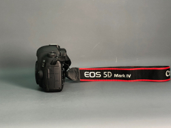 Canon 5D Mark IV Body 44.000 кадров