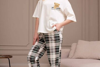 Комплекты и костюмы