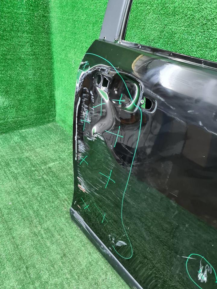 Дверь передняя правая Lada Vesta (2015-н.в.) Cross