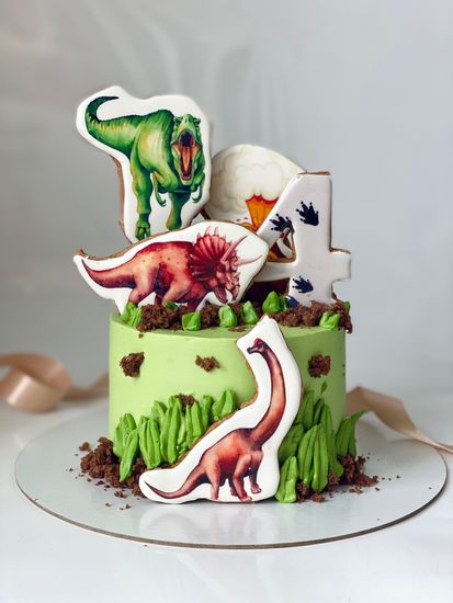 Торт с динозаврами для ребенка