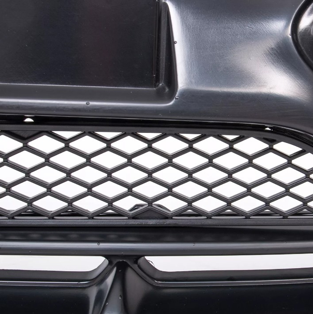 Накладка GT на передний бампер Toyota Camry XV70