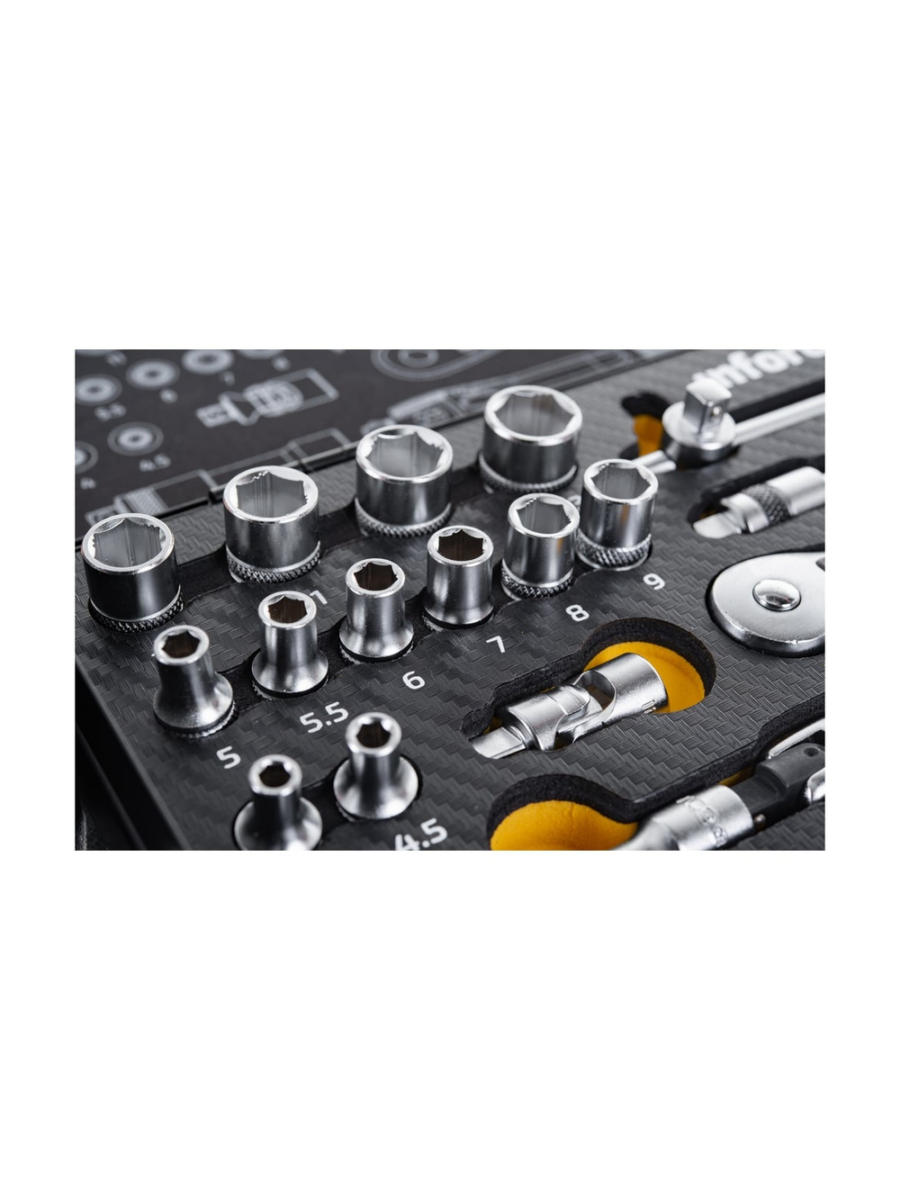 Набор инструментов 18 предметов 1/4 Inforce, Сталь Cr-V, Профессиональный, 06-07-13