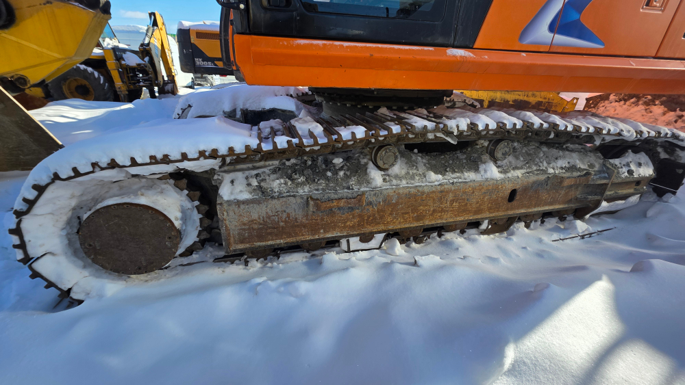 Lonking CDM6336 Экскаватор CDM6336 (Дизельный, 7,8 л, 288 л.с., МТ)