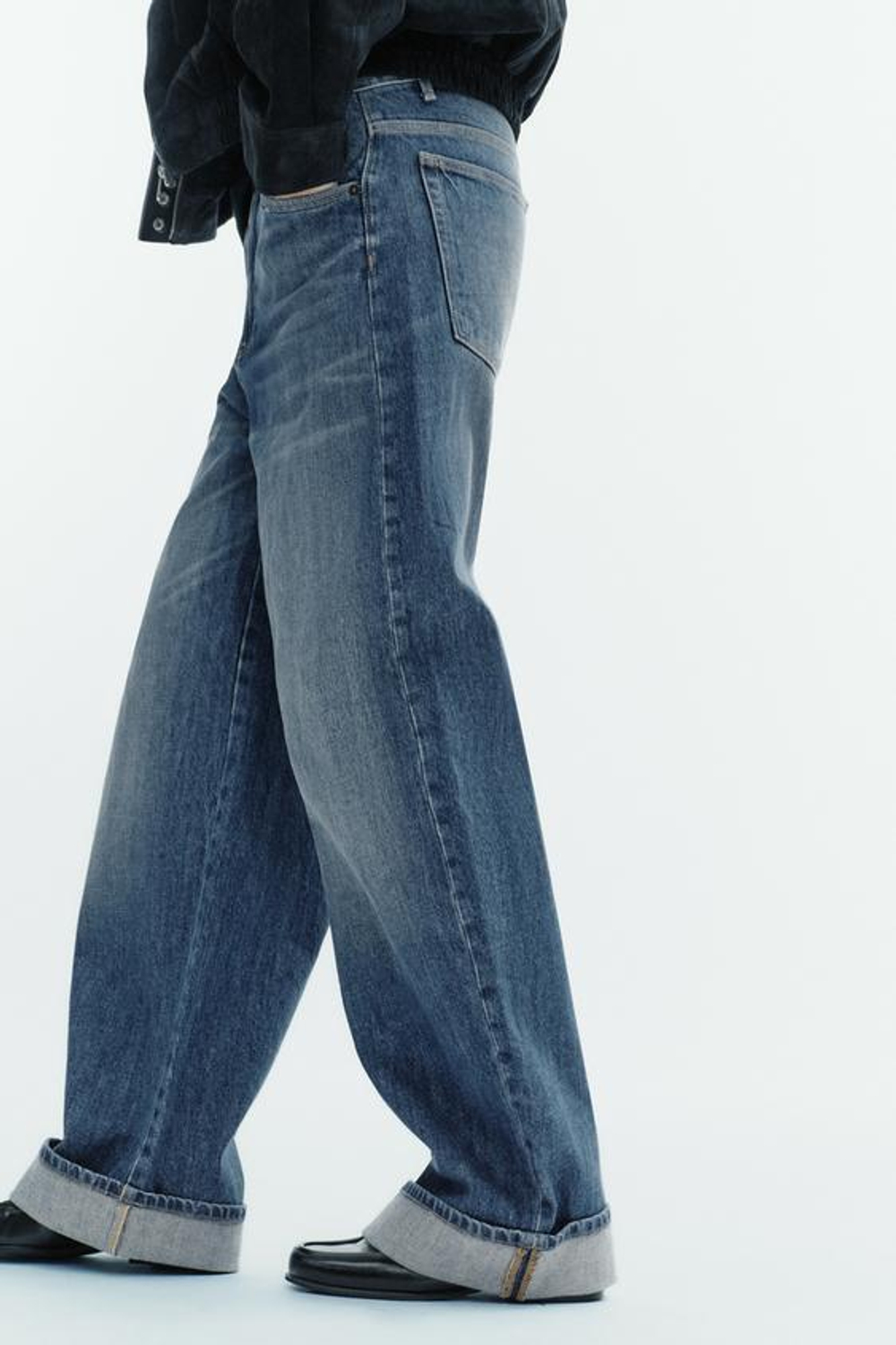 ZARA ДЖИНСЫ BAGGY FOLDED TRF СО СРЕДНЕЙ ПОСАДКОЙ, СИНИЙ