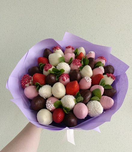 Букет из клубники в шоколаде