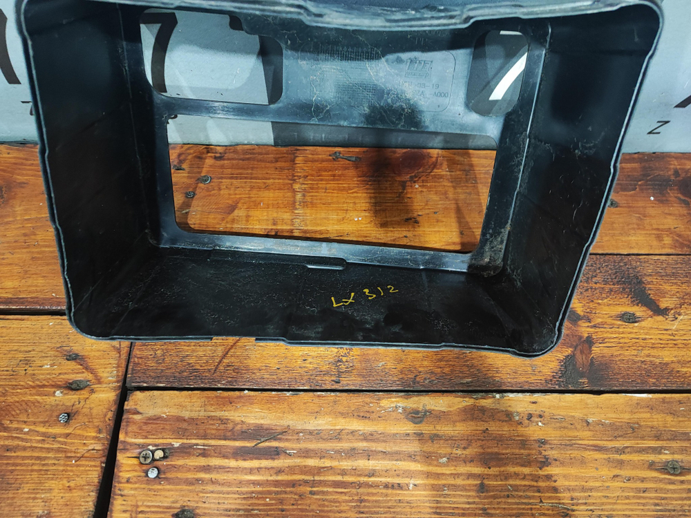 Крепление аккумулятора Honda Pilot 2 (YF4) 08-15 Б/У Оригинал 31521SZAA00