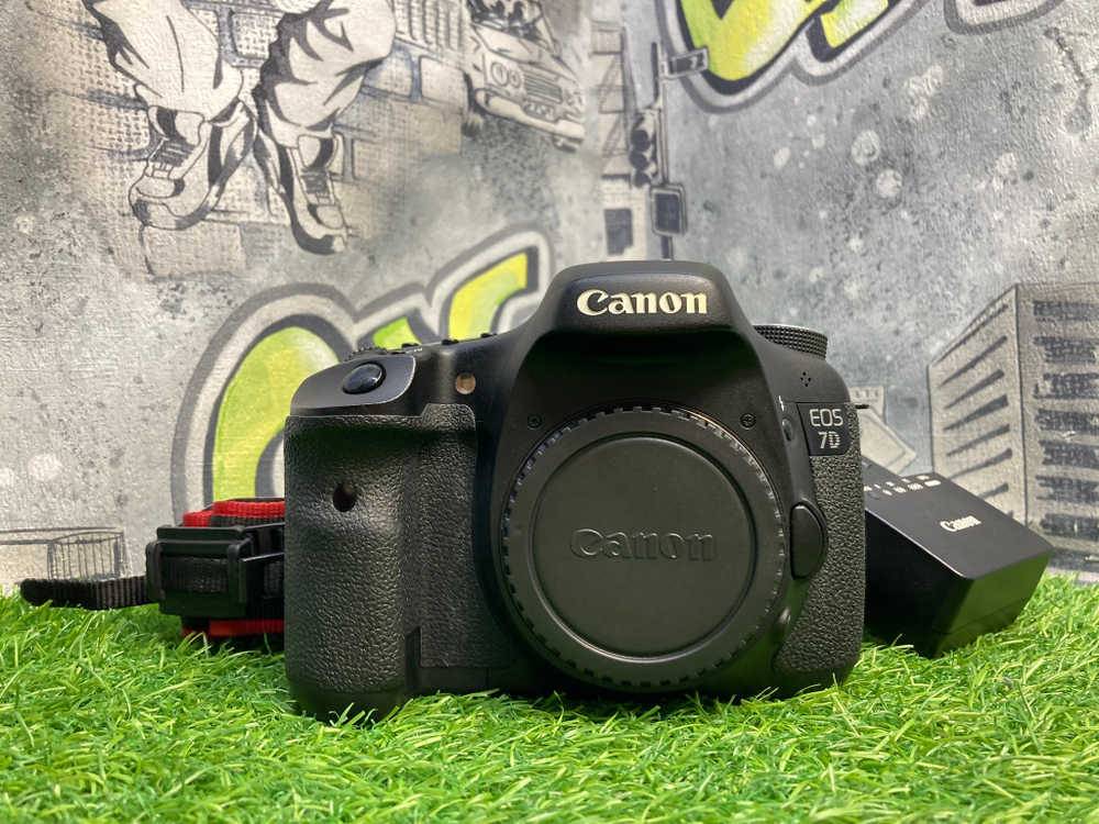 Canon EOS 7D (155.800 кадров) Покупка/Продажа