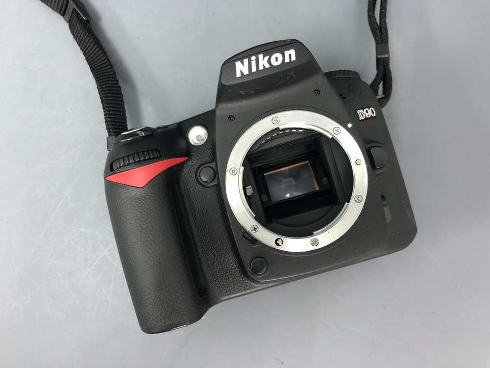 Nikon D90 Body (3.800 кадров)