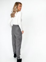 Брюки из эко-кожи темно-серые 5